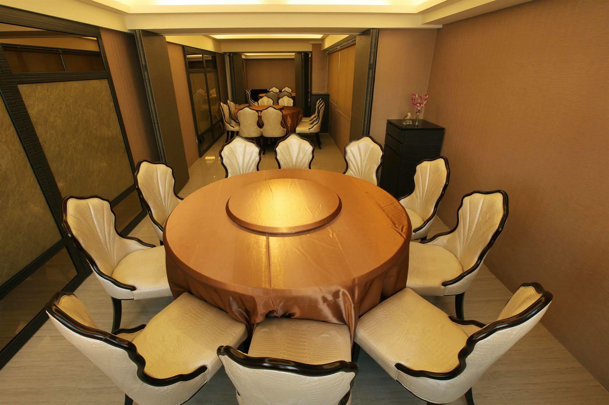 Nest Hotel Kaohsiung Exterior foto