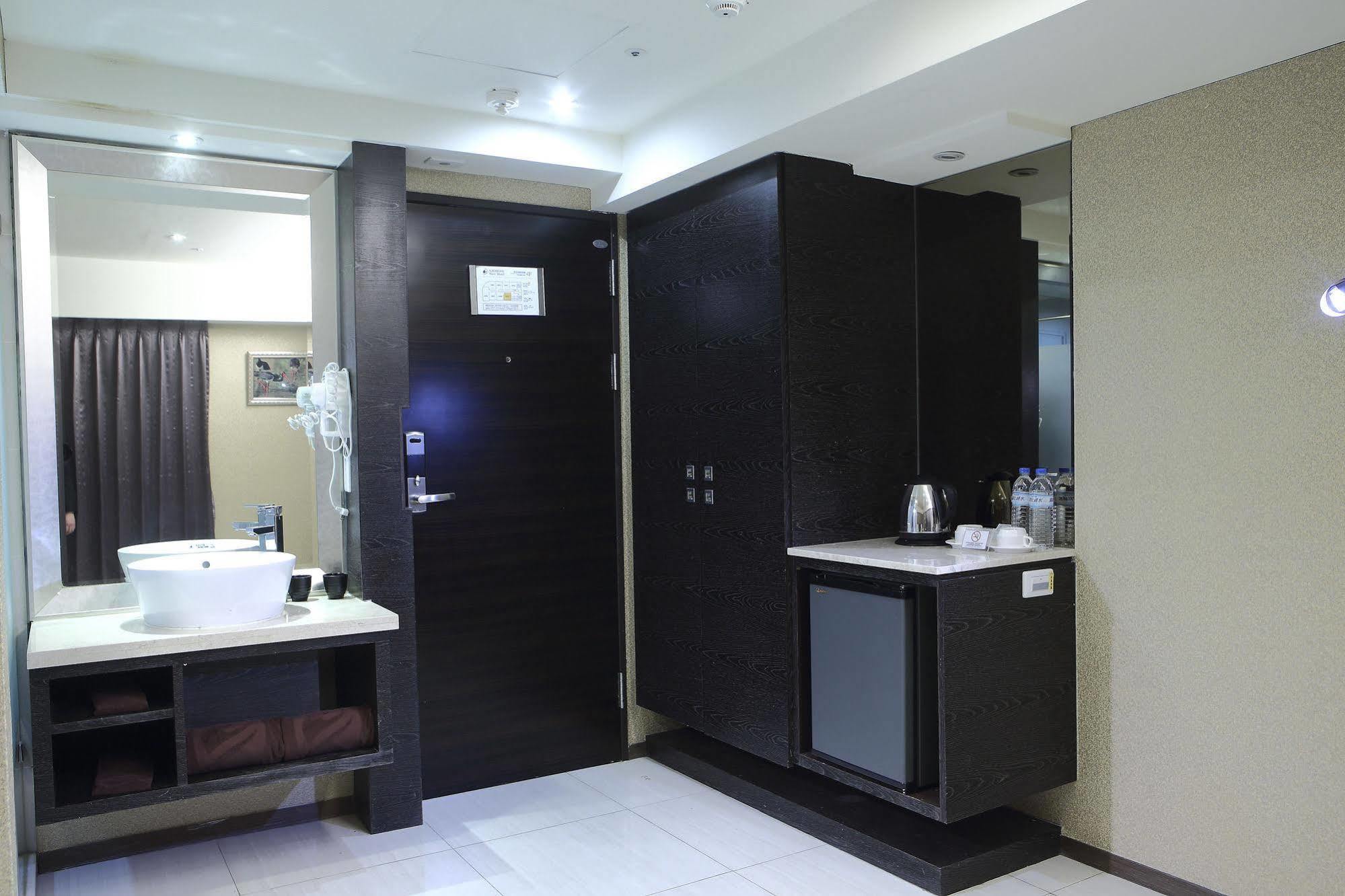 Nest Hotel Kaohsiung Exterior foto