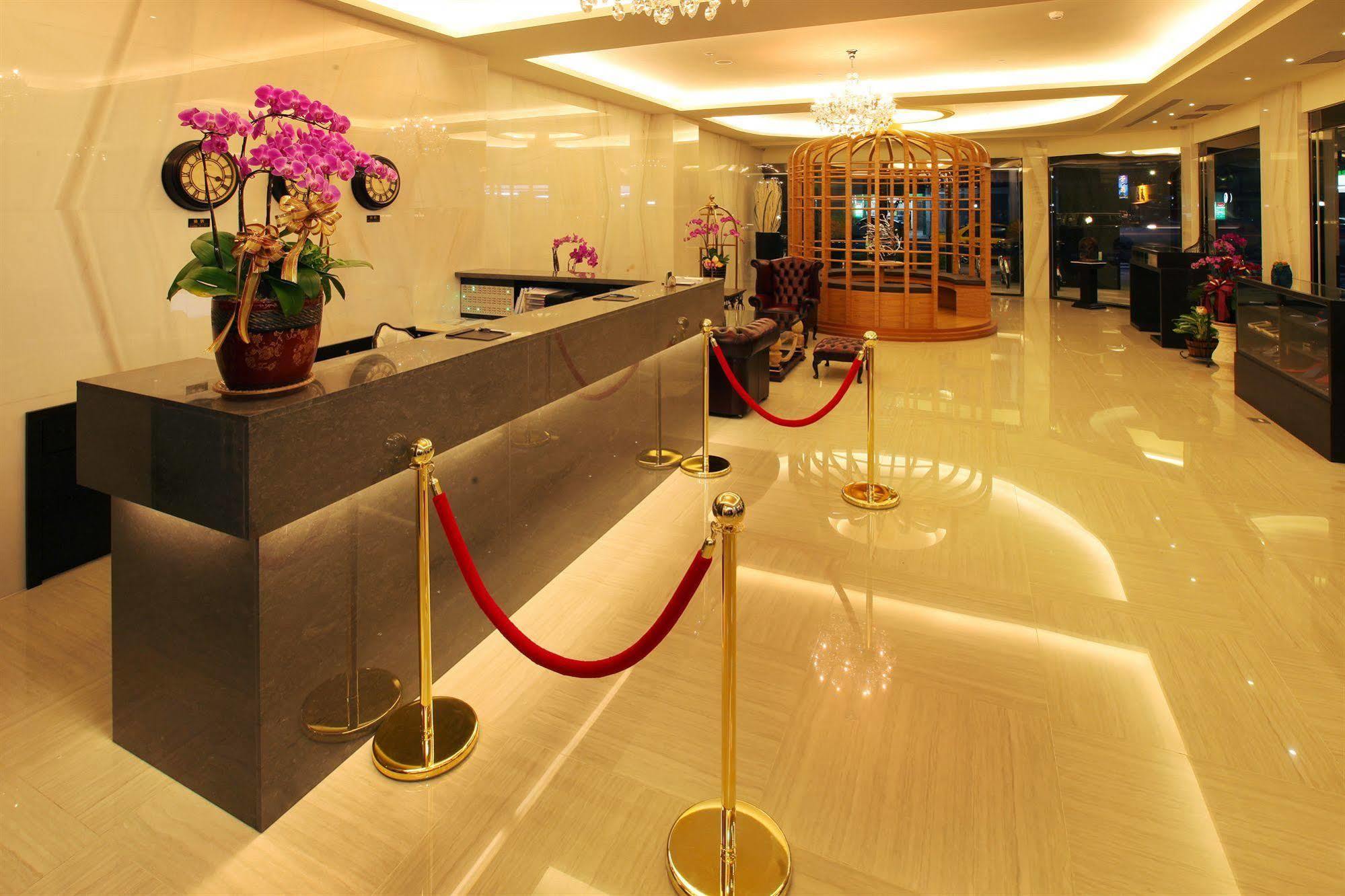 Nest Hotel Kaohsiung Exterior foto